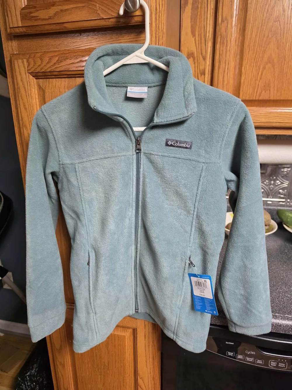 Columbia Blue Retail Tag Photo